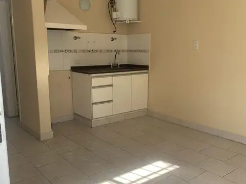 Depto Tipo Casa en Alquiler de 2 dormitorios