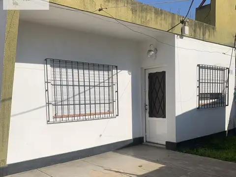 ALQUILER de PH tipo CASA 3 ambientes en Hurlingham