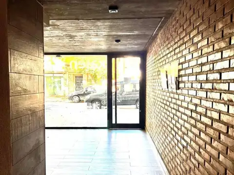 Montevideo 3500, Piso 00