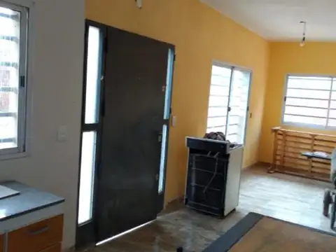 Casa en Venta en Castelar Sur, USD 110.000