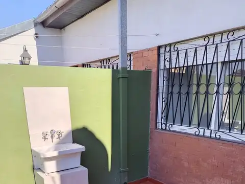 Depto Tipo Casa en Alquiler de 3 ambientes