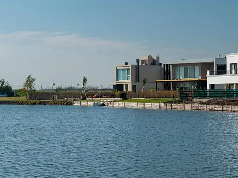 Terreno en Venta de 709,0 m2