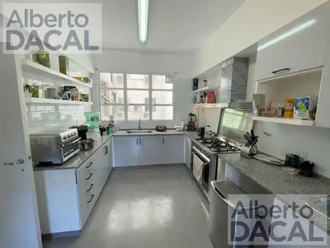Departamento 7 ambientes con 3 baños