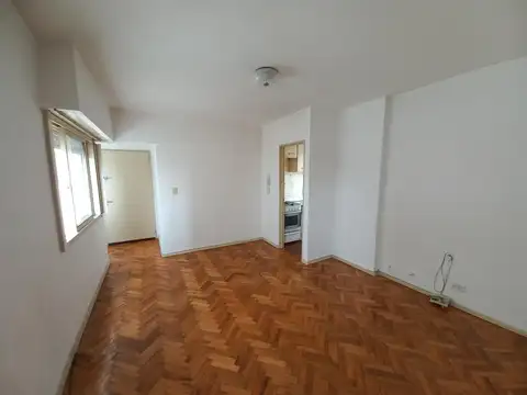Av. Belgrano al 3700 Departamento de 1 ambiente en Alquiler en Balvanera