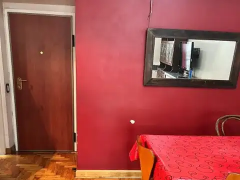 Alquilo Departamento tres ambientes con balcón  Colegiales amoblado con servicios incluidos