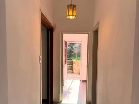 Casa 4 ambientes con 1 baño
