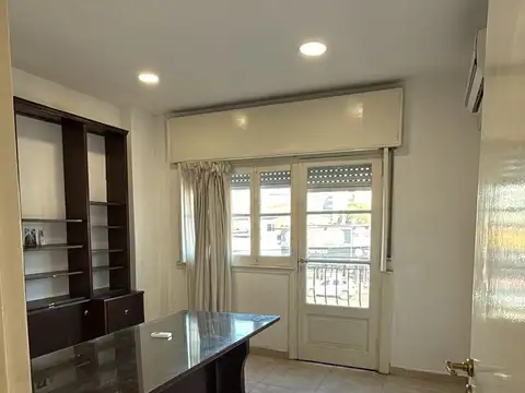 Oficina en Alquiler 60 años