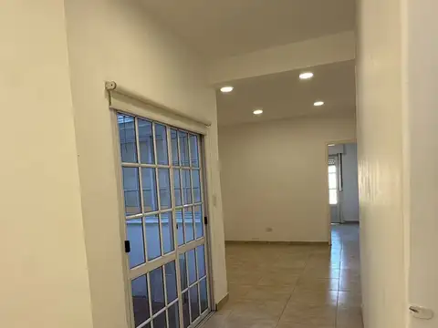 Oficina en Alquiler en Vicente Lopez Vias / Maipu, $ 600.000