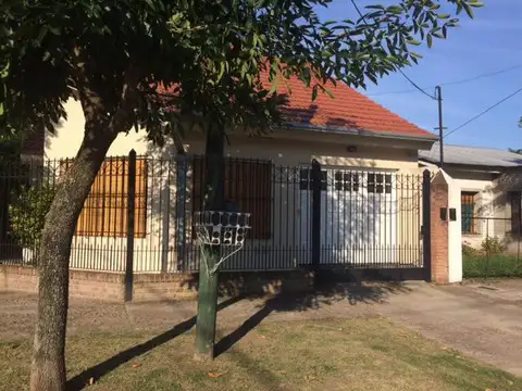 Casa en Venta en Temperley, USD 150.000