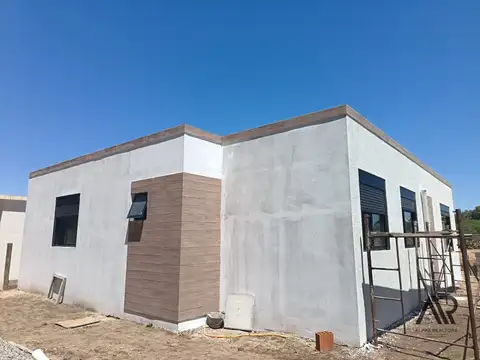 Casa en venta c/ cochera en P. Ballena