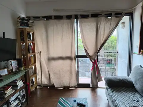 Depto 2 Amb Venta Parque Patricios Luminoso