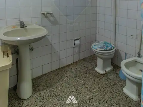 CASA 3D, 2B, COCHERA, GALPÓN Y PATIO; INVERSIÓN