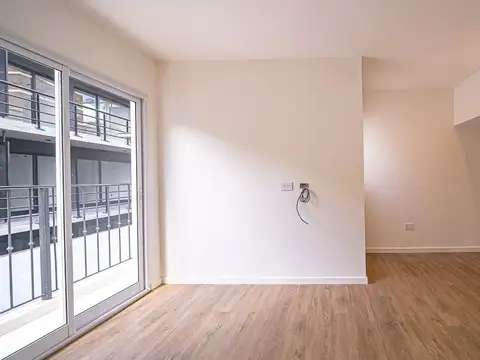 Depto Tipo Casa en Venta 64 años