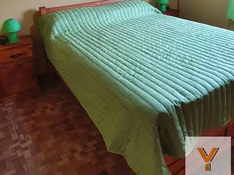 Quinta en venta - 8 Dormitorios 4 Baños - 2000mts2 - Córdoba