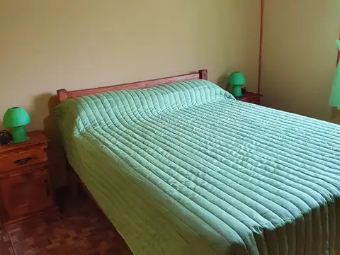 Quinta en venta - 8 Dormitorios 4 Baños - 2000mts2 - Córdoba