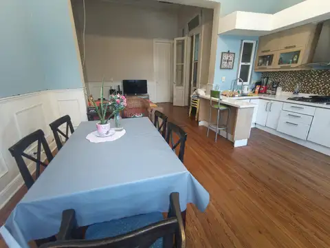 Depto Tipo Casa 4 ambientes con 2 baños