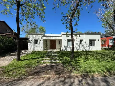 Casa  en Alquiler en Barrio Guido, Pilar del Este, Pilar