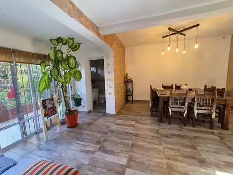 Venta PH planta baja 4 amb jardín quincho Liniers