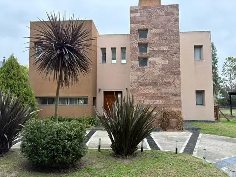 Casa en venta en Canning Barrio Malibu