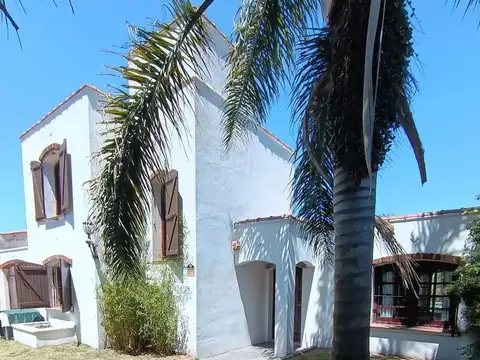 Venta Casa 3 Dormitorios con Piscina 