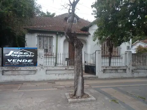 CASA IDEAL EMPRENDIMIENTO INMOBILIARIO A UNA CUADRA ESTACION MERLO.