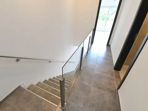 SE ALQUILA DUPLEX  DOS DORMITORIOS  A ESTRENAR