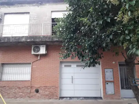 España 3100, Piso 1°