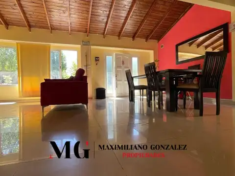 Casa en Venta con 1 cochera