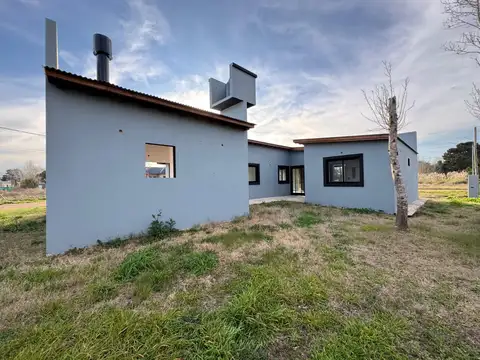 Venta Casa De 4 Amb A Estrenar En Costa Del Este, Av 3 Y Las Madreselvas