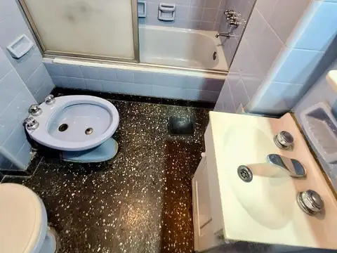 Depto Tipo Casa en Venta 50 años