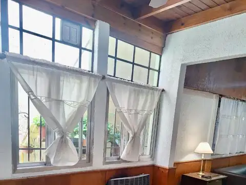 Venta Amplio PH 5 ambientes