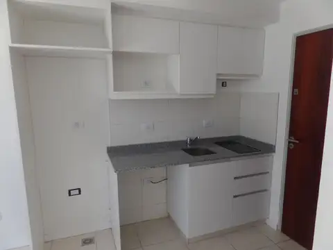 Departamento en Alquiler en Villa Luro, $ 550.000