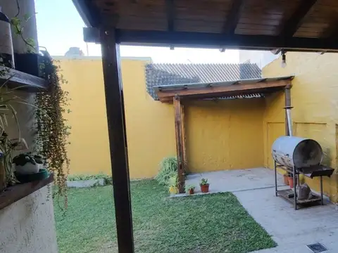 Depto Tipo Casa en Venta de 2 dormitorios
