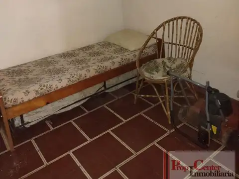 Casa 2 ambientes con 1 baño
