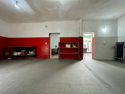 Venta Local en  Esquina con Vivienda 2 ambientes 1 dormitorio Patio - Vicente Lopez - Villa Martelli
