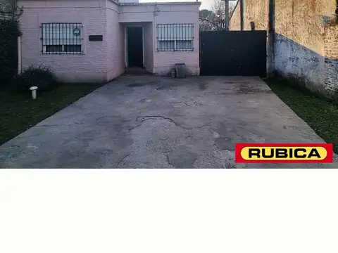 Casa en Venta en Pilar, USD 117.000