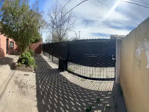 Casa en Alquiler en Libertad, $ 800.000