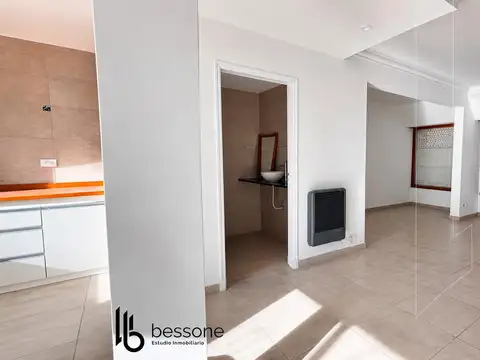 Depto Tipo Casa en Venta de 4 ambientes