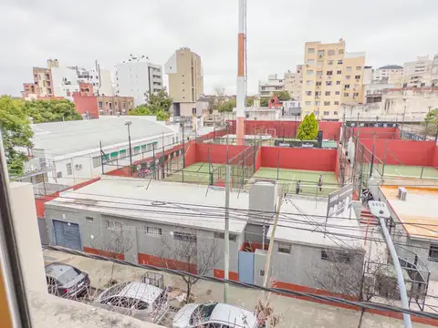 DEPTO. 2 DORMITORIOS - CASEROS 1724 -A ALBERDI-ASADOR-PILETA