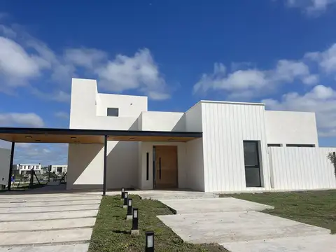 Casa en Venta en San Sebastian, Countries y Barrios Cerrados en Escobar