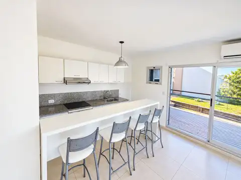 Departamento en Alquiler con 1 cocheras