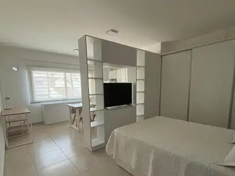 MONOAMBIENTE AMOBLADO + COCHERA EN VENTA