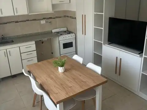 MONOAMBIENTE AMOBLADO + COCHERA EN VENTA