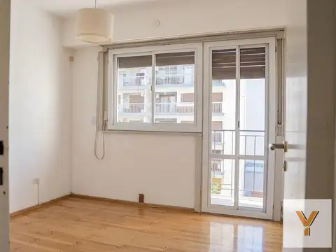 Departamento en Venta en Flores, USD 132.000