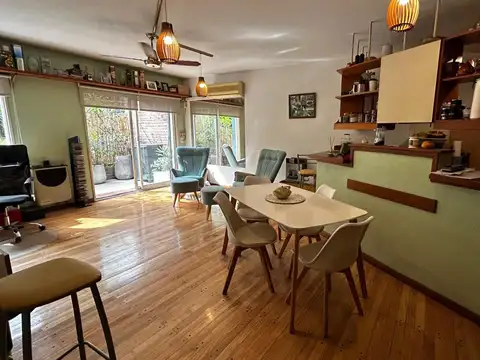 3 AMBIENTES AL FRENTE EDIF, CON JARDIN, PISCINA, PARRILA Y COCHERA CUBIERTA MOVIL