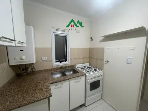 Departamento en venta en Nueva Córdoba desocupado - 2 dormitorios con balcón, cocina separada y seguridad.