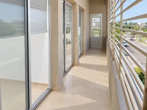 Departamento en Alquiler con 1 cocheras