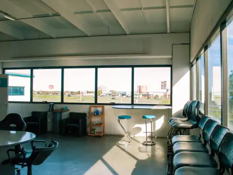 Juan Pablo II 7962 - Nave Logistica 3.600 m2 + Oficinas