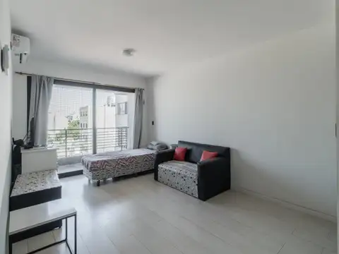 Luminoso 2 Ambientes Piso 7 con Balcones y Amenities