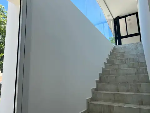 CASA PREMIUM EN LA CUESTA – UBICACIÓN TOP, VISTAS ÚNICAS